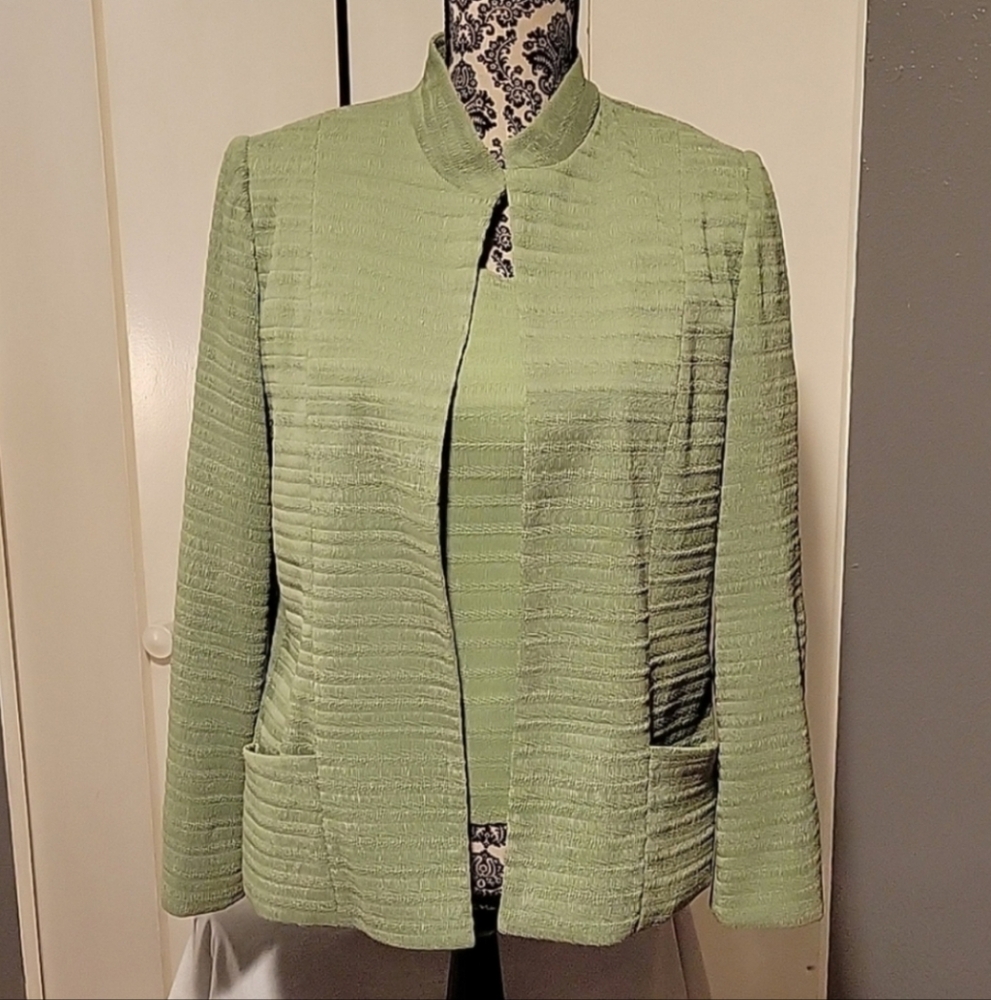 Flair Tank Top and Blazer Set